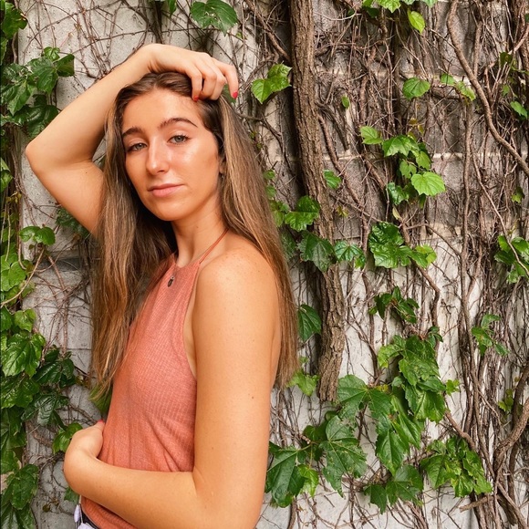 Meet your Posher, Sedona - Picture 4 of 8